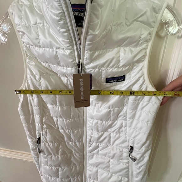 Patagonia Nano Puff Vest, Birch White, XS - NWT - Picture 8 of 9